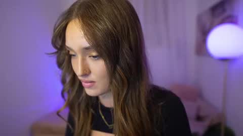 Clara smile online show from 1, 12, 2025