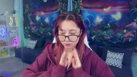 clarabenson online show from 25, 11, 2025