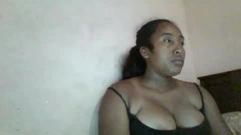 Clarah0123 online show from 13, 1, 2025