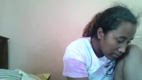 Clarah0123 online show from 21, 10, 2025