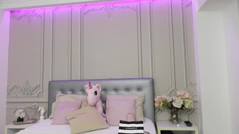 ClaraHazel online show from 9, 1, 2025