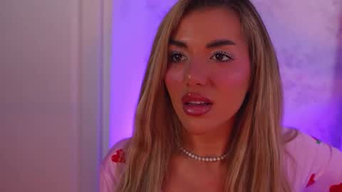 Snapshot of clarahazell chatting on 8, 1, 2026 ClaraHazel online show from 8, 1, 2026