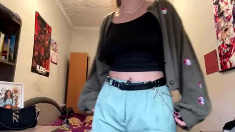 Snapshot of clarinegillmer chatting on 26, 2, 2026 Karolina online show from 26, 2, 2026