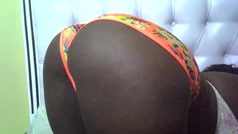 Snapshot of classy_zoey chatting on 25, 2, 2026 classy_zoey online show from 25, 2, 2026