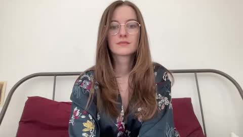 Snapshot of classyandgirly chatting on 5, 3, 2025 classyandgirly online show from 5, 3, 2025