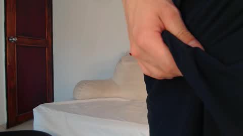 Snapshot of clay_black chatting on 4, 3, 2026 online show from 4, 3, 2026