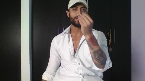 Snapshot of claybrown_ chatting on 22, 3, 2026 Clay online show from 22, 3, 2026