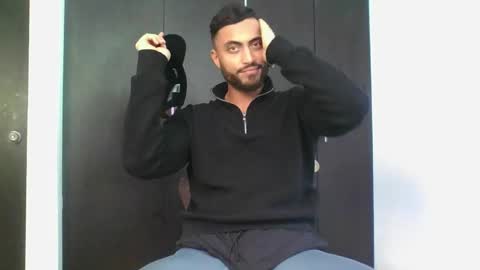 Snapshot of claybrown_ chatting on 10, 4, 2026 Clay online show from 10, 4, 2026