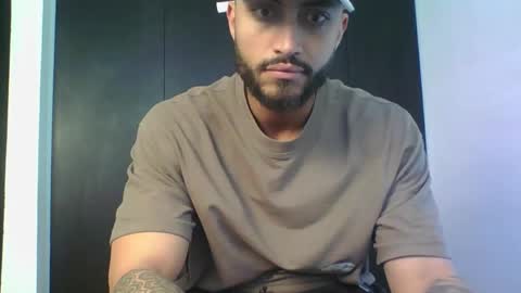Snapshot of claybrown_ chatting on 16, 4, 2026 Clay online show from 16, 4, 2026