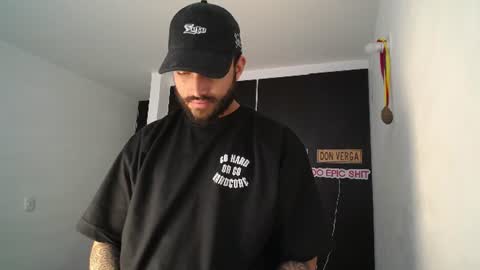 Snapshot of claybrown_ chatting on 9, 7, 2026 Clay online show from 9, 7, 2026