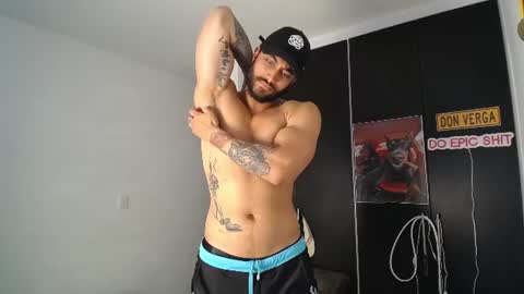 Snapshot of claybrown_ chatting on 11, 7, 2026 Clay online show from 11, 7, 2026