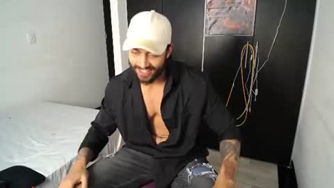 Snapshot of claybrown_ chatting on 13, 7, 2026 Clay online show from 13, 7, 2026