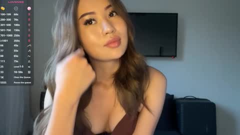 Snapshot of clemenciakempa chatting on 7, 4, 2026 Lili online show from 7, 4, 2026