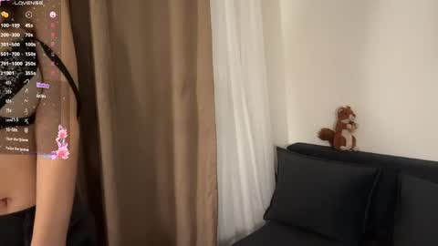 Snapshot of clemenciakempa chatting on 18, 4, 2026 Lili online show from 18, 4, 2026