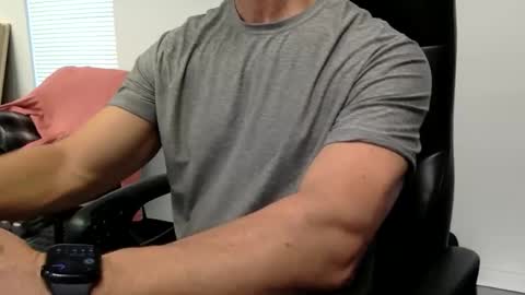 Snapshot of clemike69 chatting on 2, 12, 2025 clemike69 online show from 2, 12, 2025