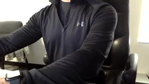 Snapshot of clemike69 chatting on 17, 12, 2025 clemike69 online show from 17, 12, 2025