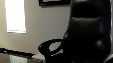 Snapshot of clemike69 chatting on 22, 5, 2026 clemike69 online show from 22, 5, 2026