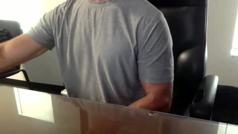 Snapshot of clemike69 chatting on 8, 6, 2026 clemike69 online show from 8, 6, 2026