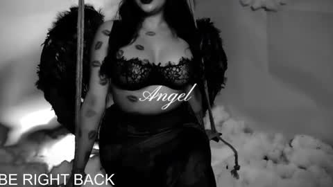 cleoopatraa__ online show from 6, 3, 2026