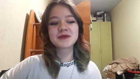 Snapshot of cleopatrastong chatting on 18, 12, 2025 Dina online show from 18, 12, 2025