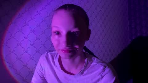 Snapshot of cleotilderinde chatting on 13, 3, 2026 Cleo online show from 13, 3, 2026