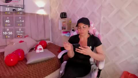 clhoe_johnson_ online show from 14, 2, 2026