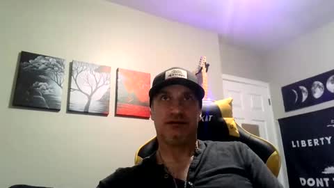 Snapshot of clintwood12 chatting on 17, 12, 2024 chad online show from 17, 12, 2024