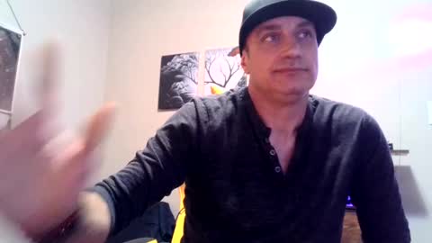 Snapshot of clintwood12 chatting on 28, 1, 2025 chad online show from 28, 1, 2025