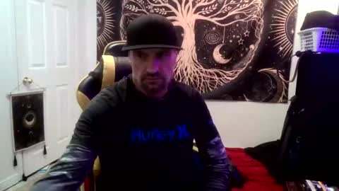 Snapshot of clintwood12 chatting on 17, 9, 2025 chad online show from 17, 9, 2025