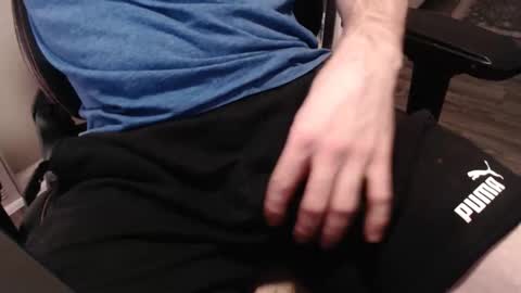 Snapshot of cliqueclique chatting on 1, 2, 2026 CliqueClique online show from 1, 2, 2026