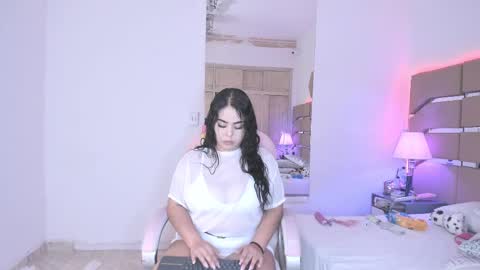 Snapshot of cloe_cifuentes chatting on 9, 2, 2025 Cloe Online de 600 a 1400 online show from 9, 2, 2025