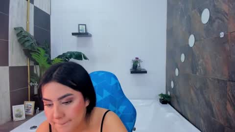 CLOE  online show from 30, 7, 2026