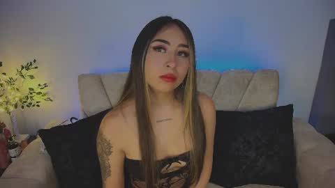 cloe_martinezz_ online show from 23, 7, 2026