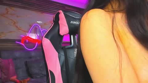Snapshot of cloe_roouse chatting on 20, 5, 2026 Cloe online show from 20, 5, 2026