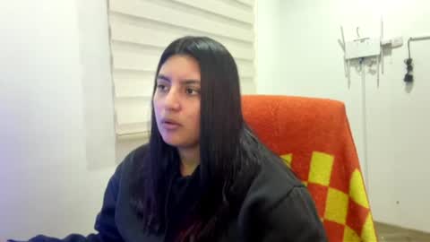 Snapshot of cloe_small08 chatting on 7, 7, 2026 cloe small online show from 7, 7, 2026