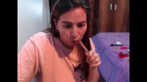 Snapshot of cloepregnant25 chatting on 20, 2, 2026 cloepregnant25 online show from 20, 2, 2026