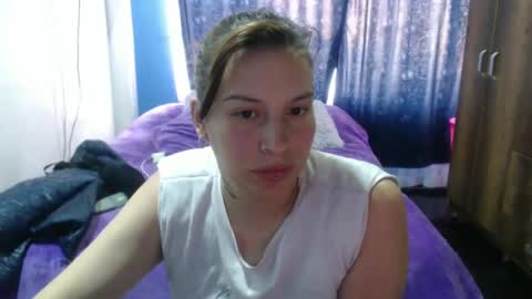 Snapshot of cloepussy chatting on 30, 9, 2025 cloepussy online show from 30, 9, 2025
