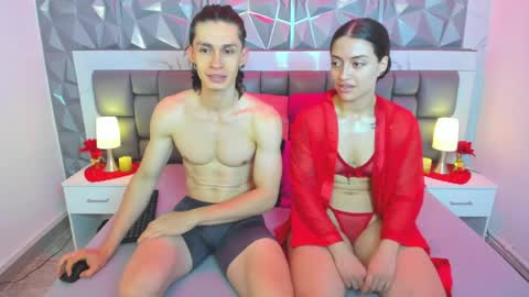 Snapshot of cloeymiller chatting on 4, 4, 2026 Cloe y Miller online show from 4, 4, 2026