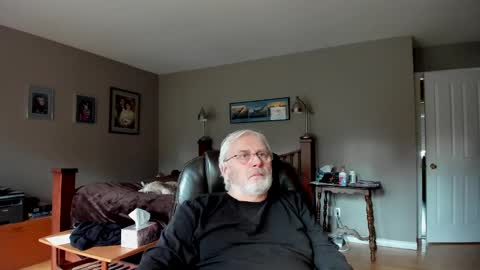 Snapshot of cloudalert62 chatting on 15, 12, 2024 cloudalert62 online show from 15, 12, 2024