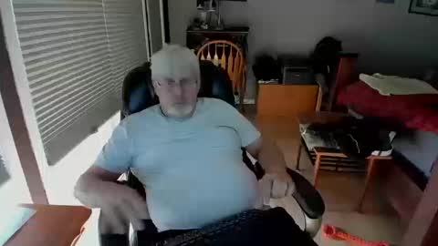 Snapshot of cloudalert62 chatting on 13, 10, 2025 cloudalert62 online show from 13, 10, 2025