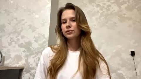 Sophie online show from 18, 6, 2026