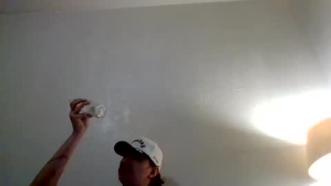 Snapshot of cloudyydayzz chatting on 18, 2, 2026 tallhungandcloudy online show from 18, 2, 2026