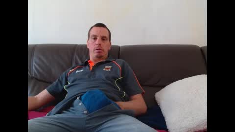 Snapshot of clouplefun chatting on 10, 10, 2025 clouplefun online show from 10, 10, 2025