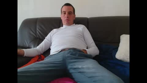 Snapshot of clouplefun chatting on 14, 10, 2025 clouplefun online show from 14, 10, 2025