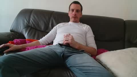 Snapshot of clouplefun chatting on 27, 10, 2025 clouplefun online show from 27, 10, 2025