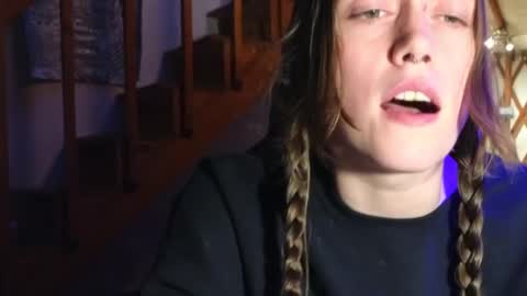 Clover online show from 10, 1, 2025