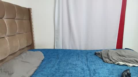 Snapshot of cloverrmoon chatting on 26, 10, 2025 clover online show from 26, 10, 2025