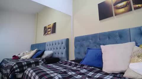 Snapshot of clown_face chatting on 11, 12, 2024 emely dolce online show from 11, 12, 2024