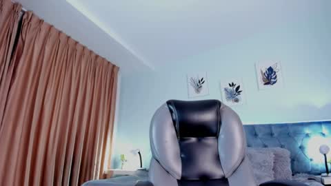 emely dolce online show from 5, 6, 2026