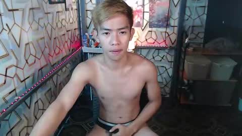 clyde_twinkx online show from 26, 10, 2025